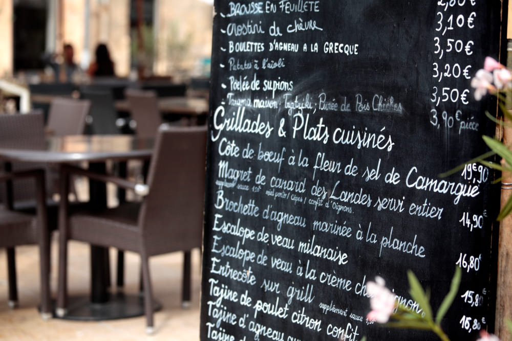 un menu de restaurant