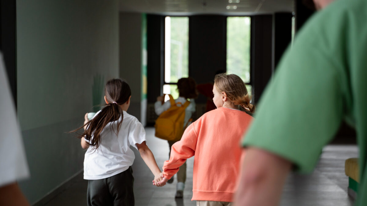 enfants eleves ecole